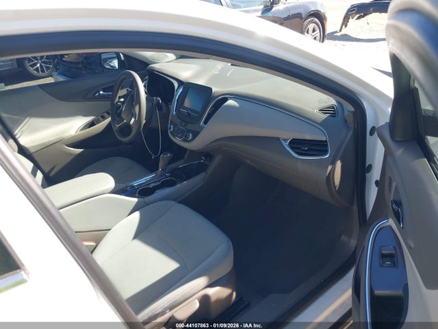 1G1ZD5ST4JF223746 Chevrolet MALIBU LT