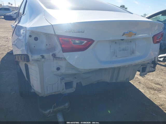1G1ZD5ST4JF223746 Chevrolet MALIBU LT