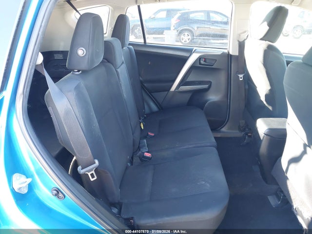 JTMZFREV9HJ101087 Toyota RAV4 LE