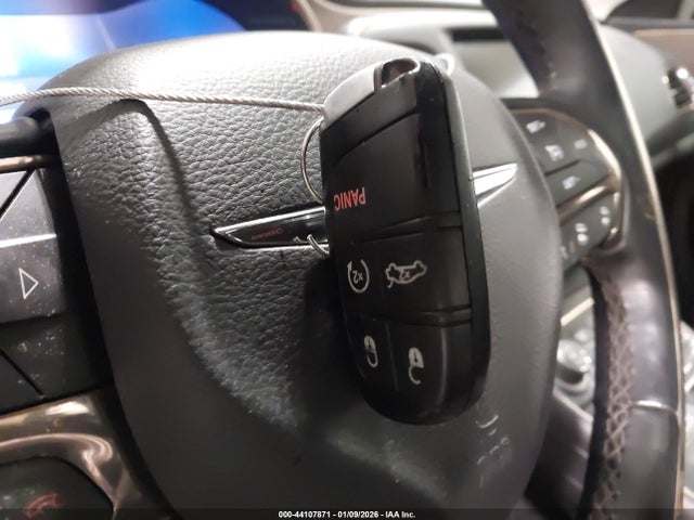 1C3CCCCG3FN568547 Chrysler 200 C