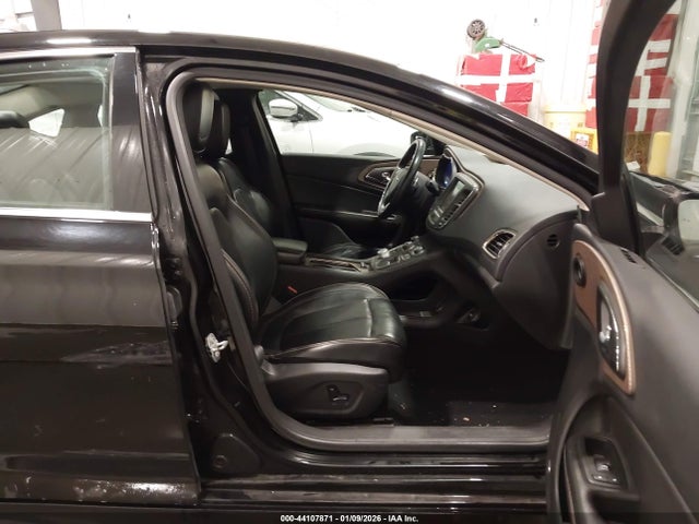 1C3CCCCG3FN568547 Chrysler 200 C