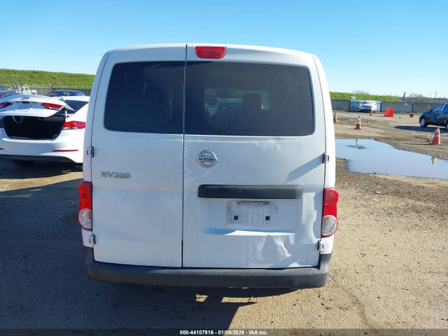 3N6CM0KN4GK690457 Nissan Nv200 S