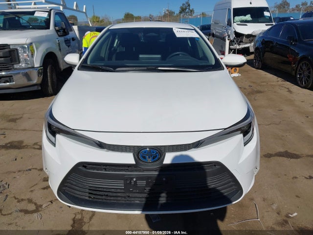 Toyota Corolla Hybrid Le 2025 JTDBCMFE6S3089309 Image 13