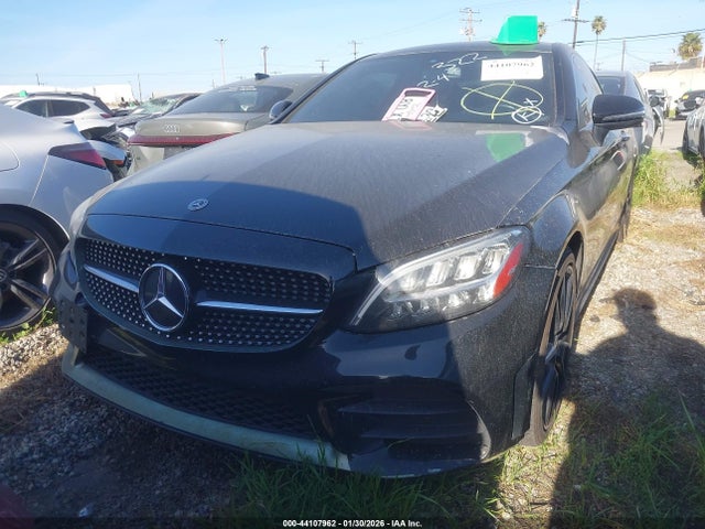 WDDWJ8DB1KF878155 Mercedes-Benz C 300