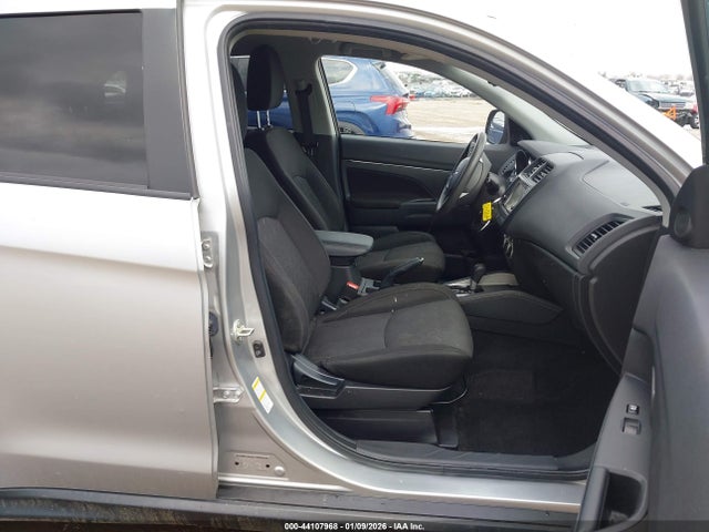 2021 MITSUBISHI OUTLANDER SPORT JA4APUAU3MU000883 Photo 4