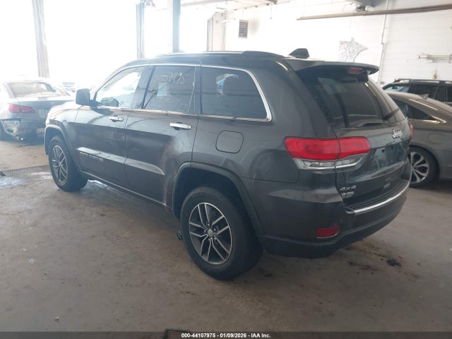 2017 JEEP GRAND CHEROKEE 1C4RJFBG8HC888542 Photo 2