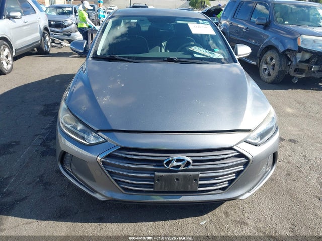KMHD84LF8HU104639 Hyundai Elantra Limited