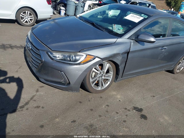 KMHD84LF8HU104639 Hyundai Elantra Limited