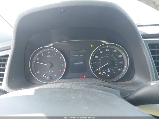 KMHD84LF8HU104639 Hyundai Elantra Limited