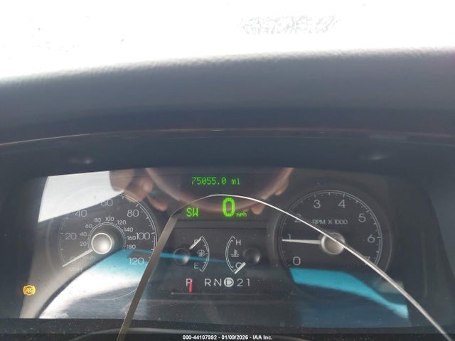 2009 LINCOLN TOWN CAR 2LNHM82V99X601271 Photo 6