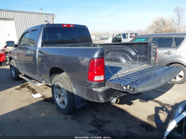 2013 RAM 1500 1C6RR7FT2DS702491 Photo 2
