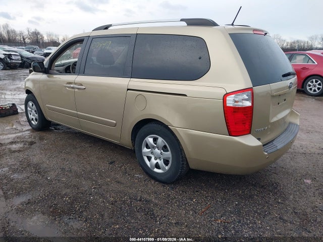 2010 KIA SEDONA KNDMG4C32A6348696 Photo 2
