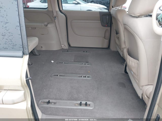 2010 KIA SEDONA KNDMG4C32A6348696 Photo 7