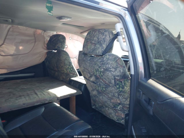 5TFHY5F10MX957637 Toyota Tundra Limited