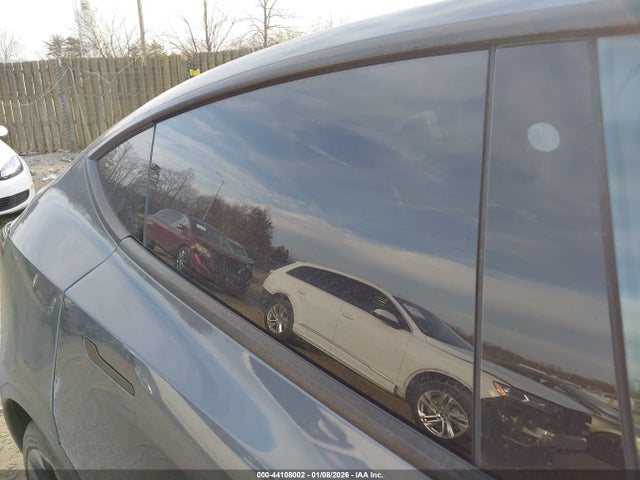 2020 TESLA MODEL Y 5YJYGDEE8LF048877 Photo 5