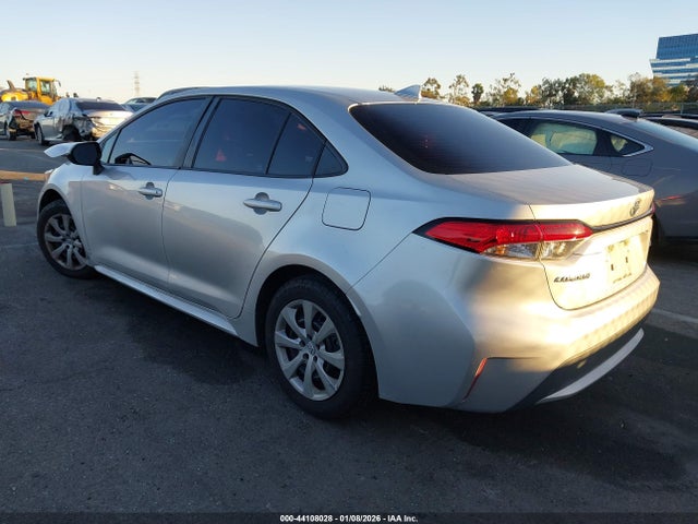 5YFEPRAE3LP061112 Toyota COROLLA LE