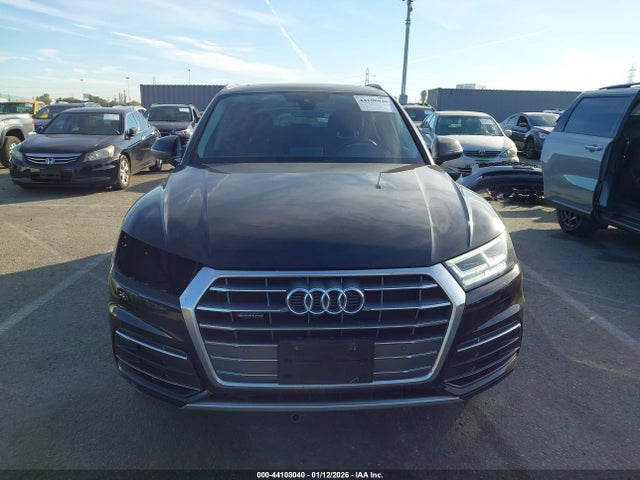 WA1BNAFY7J2240031 Audi Q5 2.0t Premium/2.0t Tech Premium