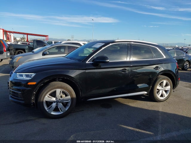 WA1BNAFY7J2240031 Audi Q5 2.0t Premium/2.0t Tech Premium