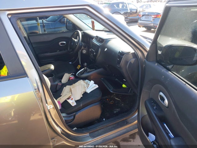 KNDJP3A58H7504469 KIA SOUL +