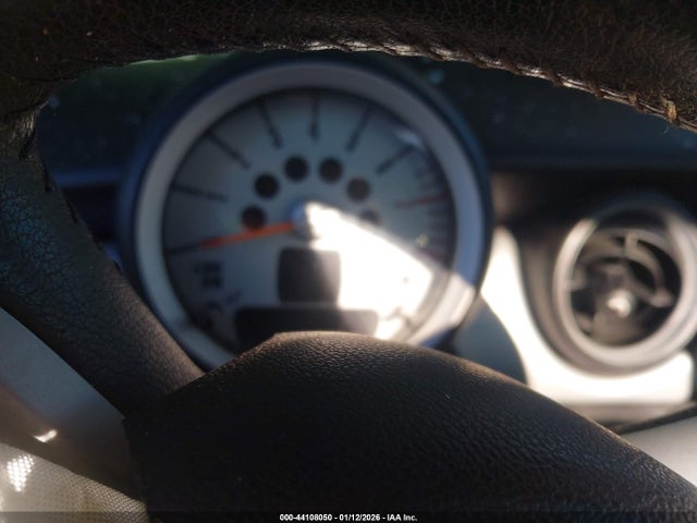 2008 MINI COOPER WMWMF33528TU66707 Photo 6