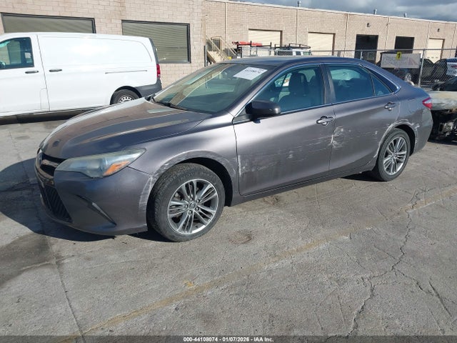4T1BF1FKXFU875850 Toyota CAMRY SE