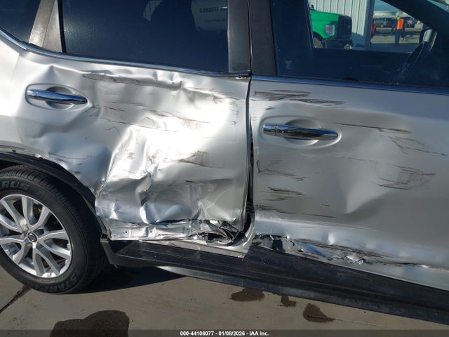 JN8AT2MT4LW008202 Nissan Rogue Sv Fwd