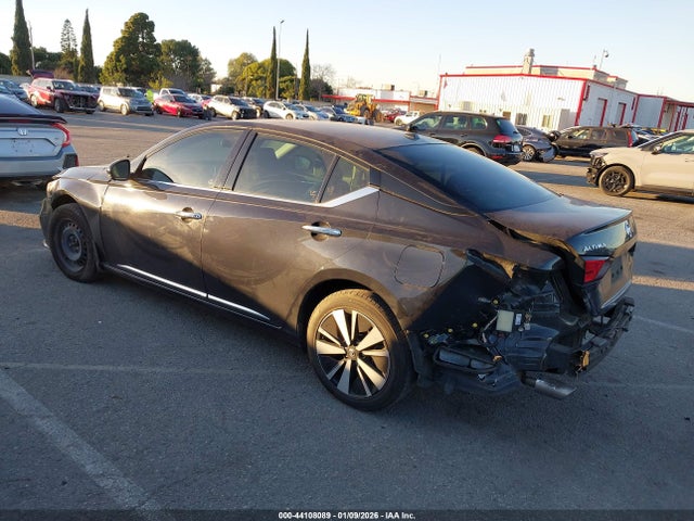 1N4BL4EV9MN302719 Nissan Altima Sl Fwd