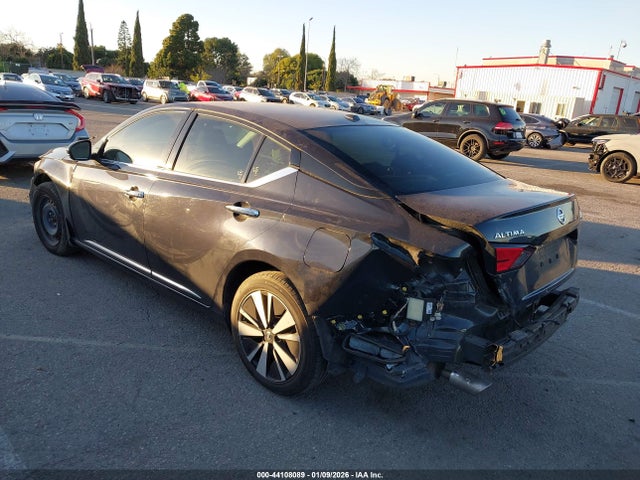 1N4BL4EV9MN302719 Nissan Altima Sl Fwd