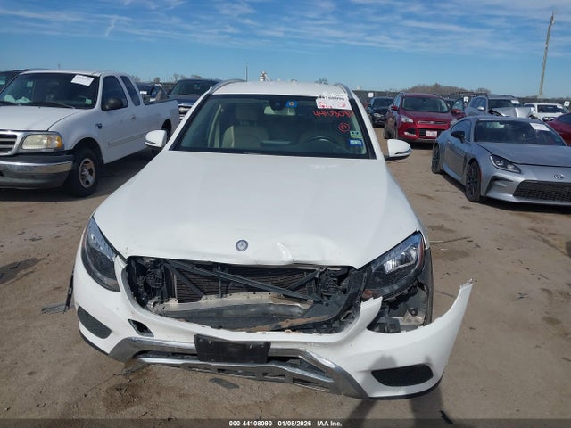 Aukcja sprzedaży 2016 Mercedes-benz Glc 300, vin: WDC0G4JB0GF064463, numer aukcji: 44108090