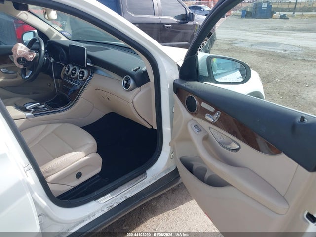 Aukcja sprzedaży 2016 Mercedes-benz Glc 300, vin: WDC0G4JB0GF064463, numer aukcji: 44108090