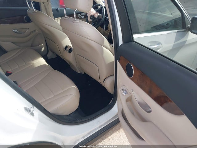 Aukcja sprzedaży 2016 Mercedes-benz Glc 300, vin: WDC0G4JB0GF064463, numer aukcji: 44108090