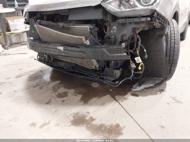 5NMZUDLB9HH031081 Hyundai Santa Fe Sport 2.4l