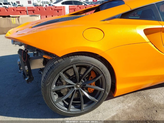 SBM16AEA5PW001458 Mclaren Artura Performance/techlux/vision