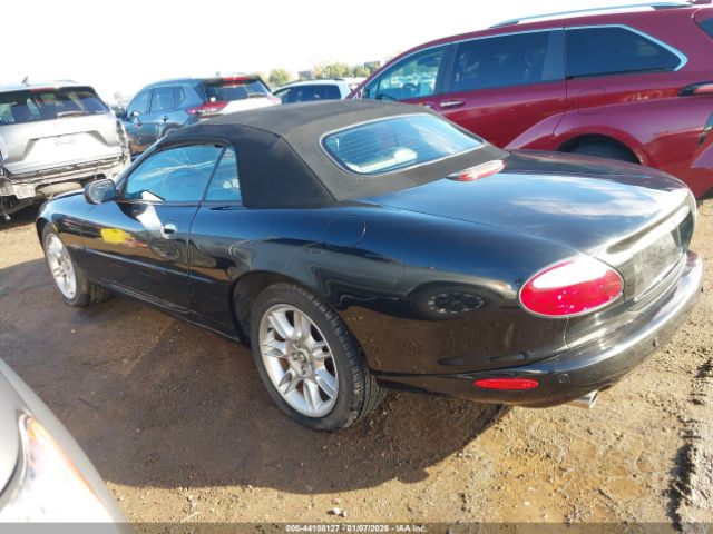 2002 JAGUAR XK8 SAJDA42C22NA26736 Photo 2