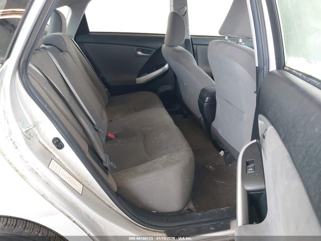 JTDKN3DU0F1914437 Toyota Prius Two