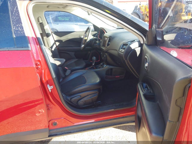 3C4NJDDB3JT191732 Jeep Compass Trailhawk 4x4