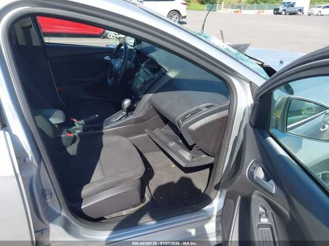1FADP3F29GL325011 Ford FOCUS SE
