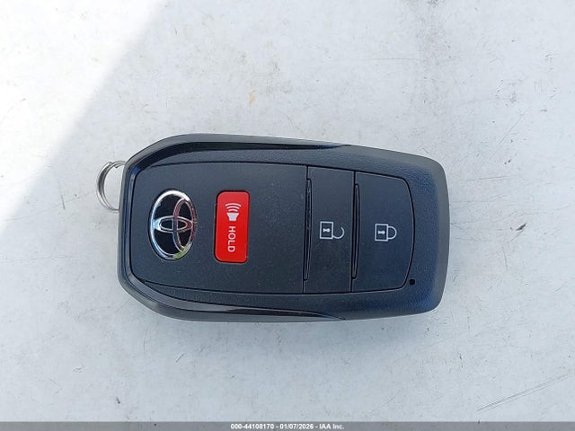 JTDACACU4T3054145 Toyota Prius Plug-in Hybrid Se