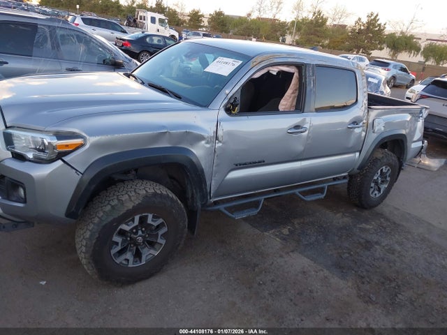 3TMAZ5CN0KM113302 Toyota Tacoma Trd Off Road