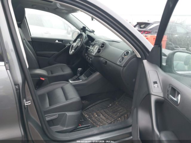 2012 VOLKSWAGEN TIGUAN WVGAV7AX6CW097700 Photo 4