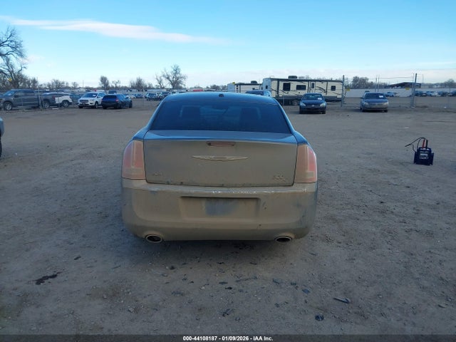 44108187 :رقم المزاد ، 2C3CK6CT7BH612022 vin ، 2011 Chrysler 300c Awd مزاد بيع