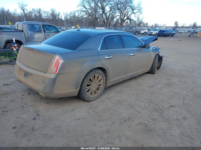 44108187 :رقم المزاد ، 2C3CK6CT7BH612022 vin ، 2011 Chrysler 300c Awd مزاد بيع
