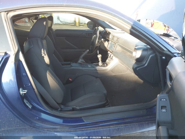 JF1ZNBB11P9758354 Toyota GR86