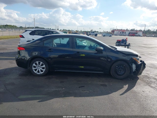 2021 Toyota Corolla Le მანქანა იყიდება აუქციონზე, vin: 5YFEPMAE7MP256781, აუქციონის ნომერი: 44108197