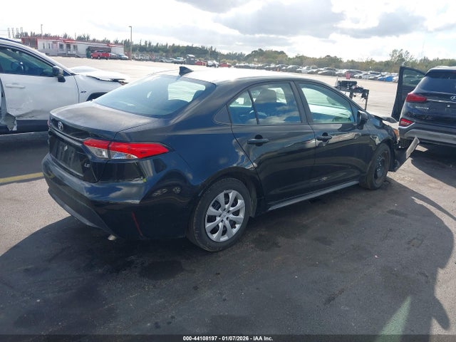 2021 Toyota Corolla Le მანქანა იყიდება აუქციონზე, vin: 5YFEPMAE7MP256781, აუქციონის ნომერი: 44108197