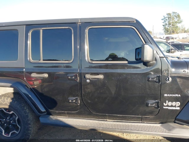 1C4HJXEN1LW213005 Jeep Wrangler Unlimited Sahara 4x4