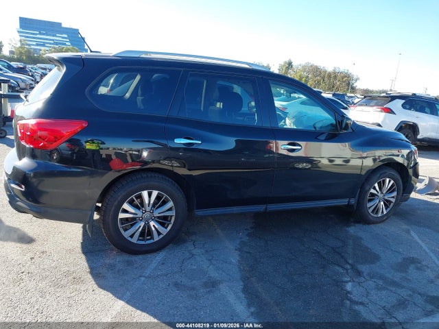 5N1DR2MN1JC661797 Nissan Pathfinder S