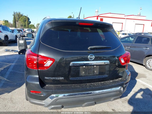 5N1DR2MN1JC661797 Nissan Pathfinder S