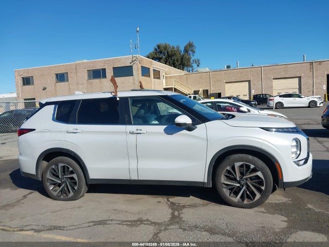 JA4J3UA88PZ061846 Mitsubishi Outlander Se 2.5 2wd