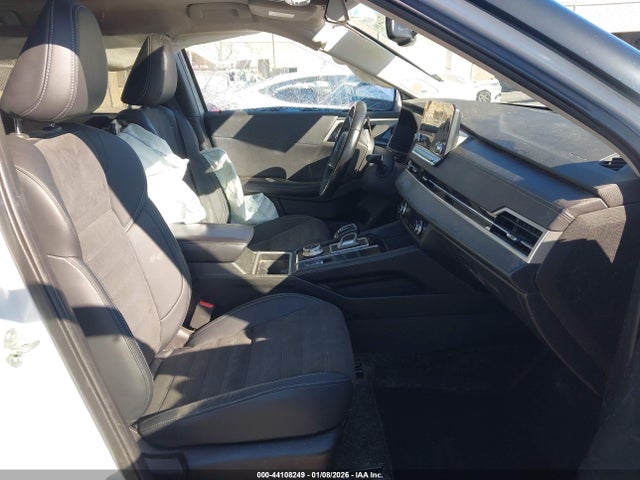 2023 MITSUBISHI OUTLANDER JA4J3UA88PZ061846 Photo 4